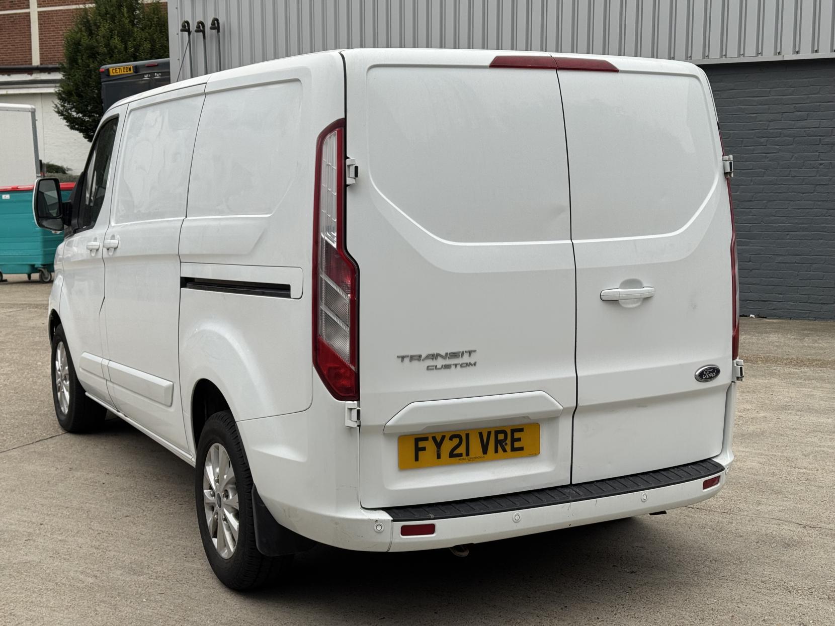 Ford Transit Custom 2.0 Limited Panel Van (2017 - 2022)