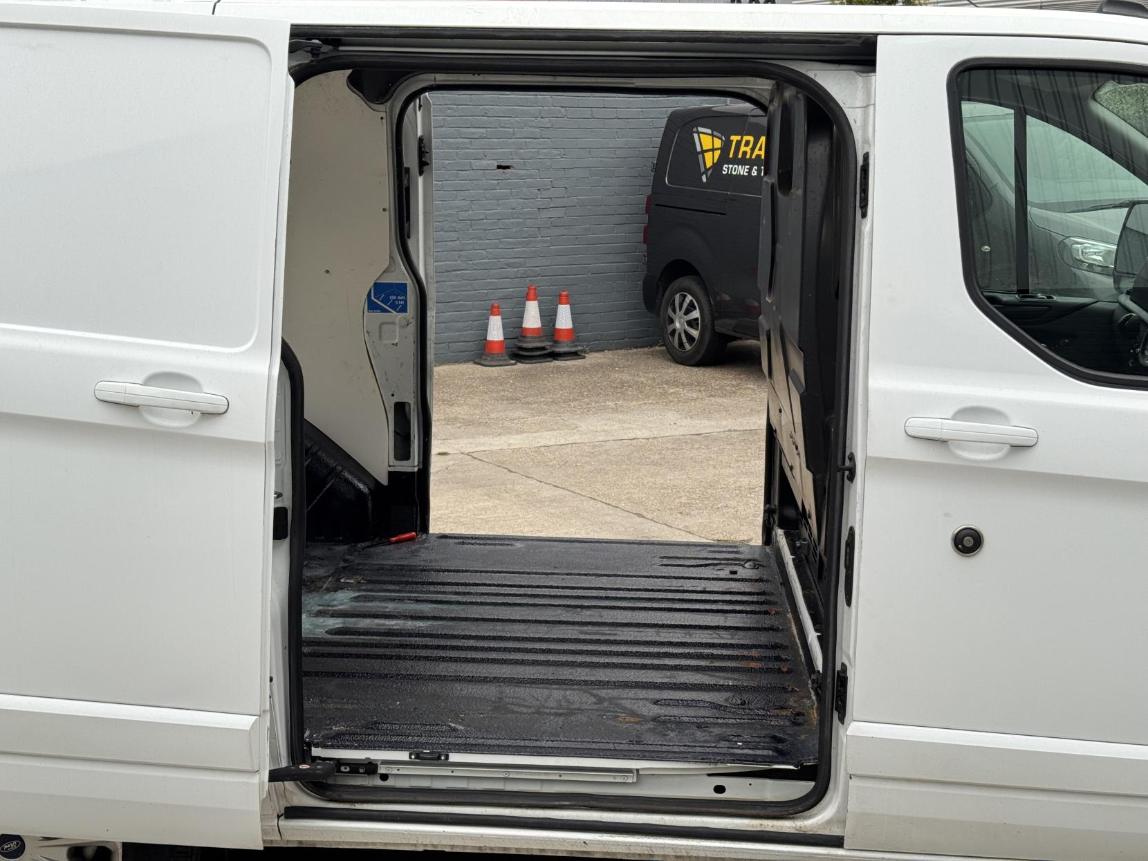 Ford Transit Custom 2.0 Limited Panel Van (2017 - 2022)