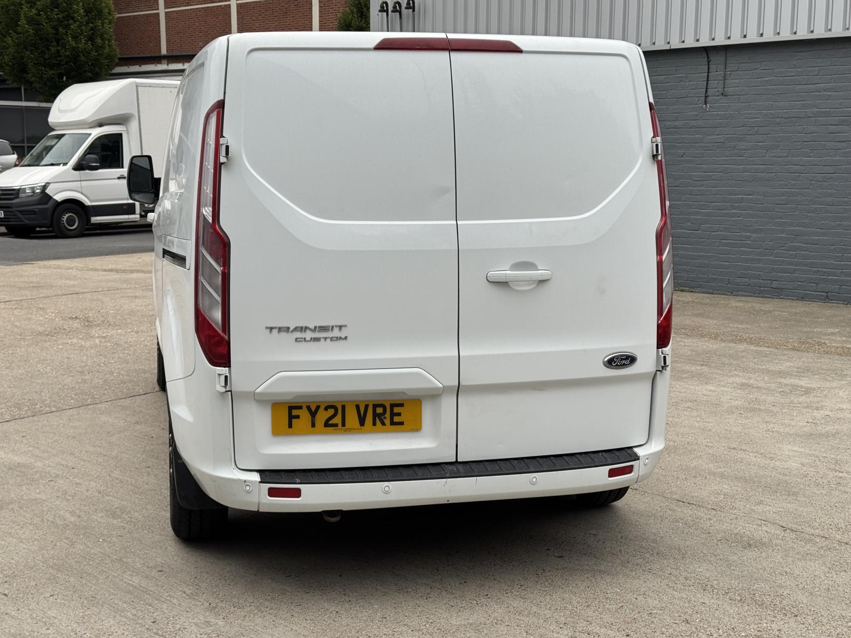 Ford Transit Custom 2.0 Limited Panel Van (2017 - 2022)
