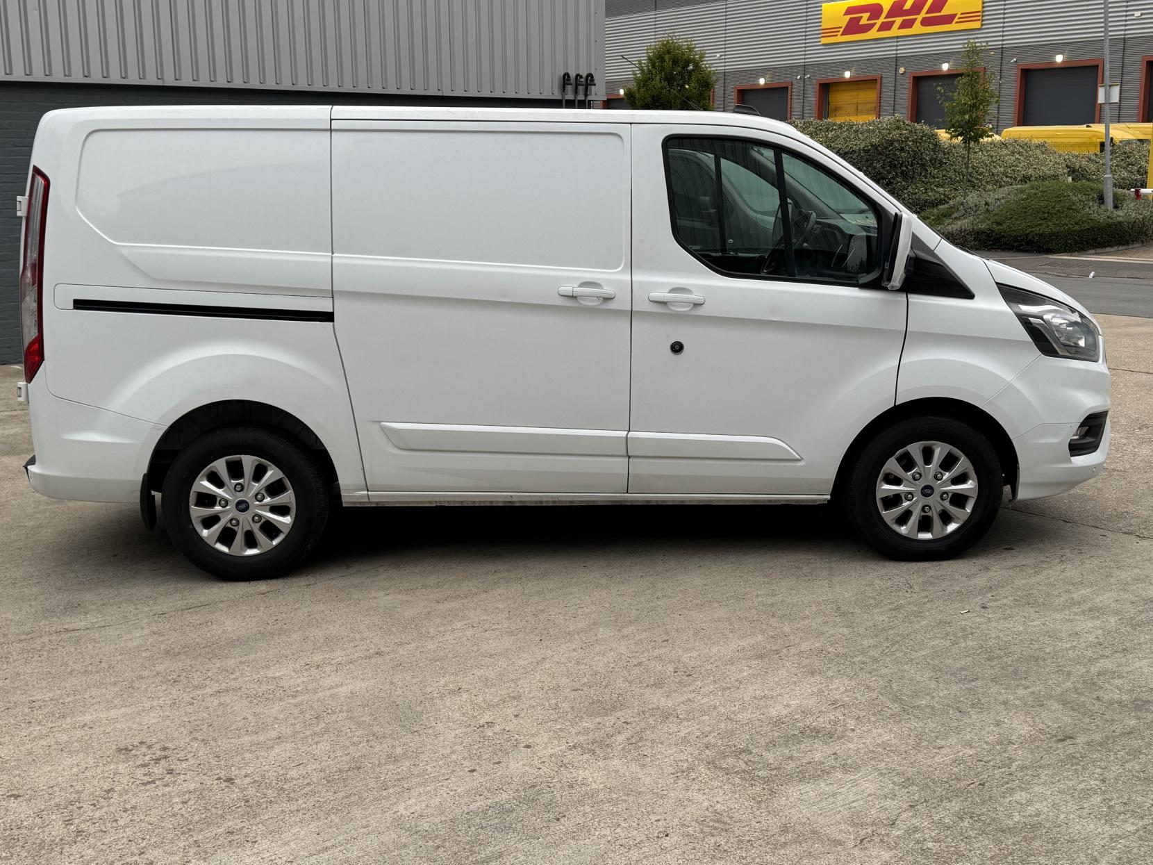 Ford Transit Custom 2.0 Limited Panel Van (2017 - 2022)