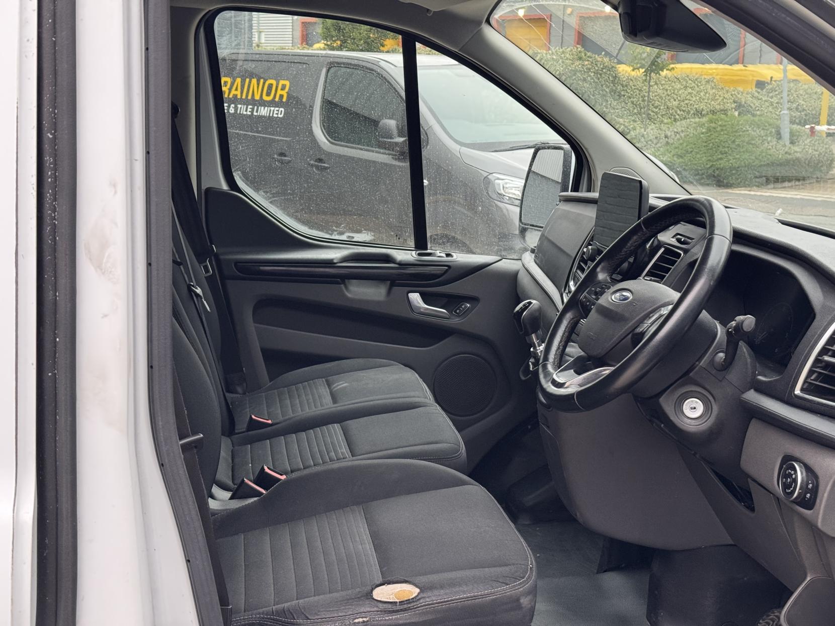 Ford Transit Custom 2.0 Limited Panel Van (2017 - 2022)